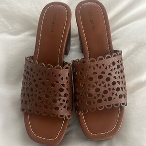 cute 70s inspired sandals worn once